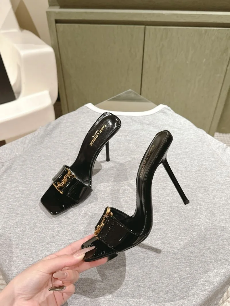 UrbanChic Ysl Sandals 10972