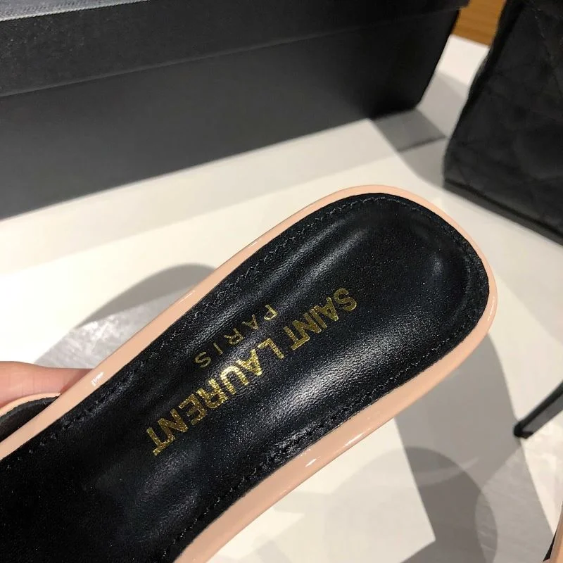 Neat Ysl Sandals 10930