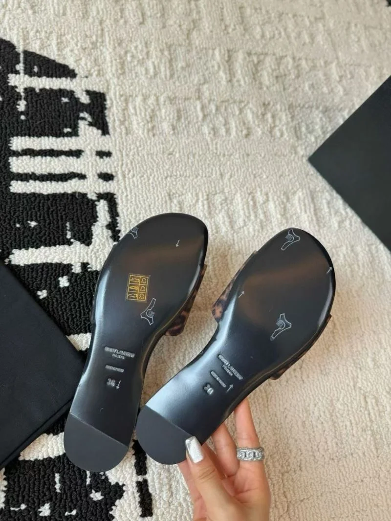 Ysl Sandals TravelReady 10903