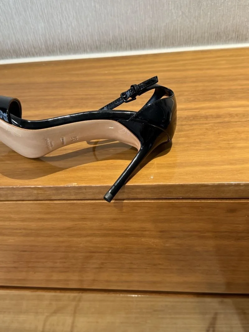 Ysl Sandals Flexible 10865