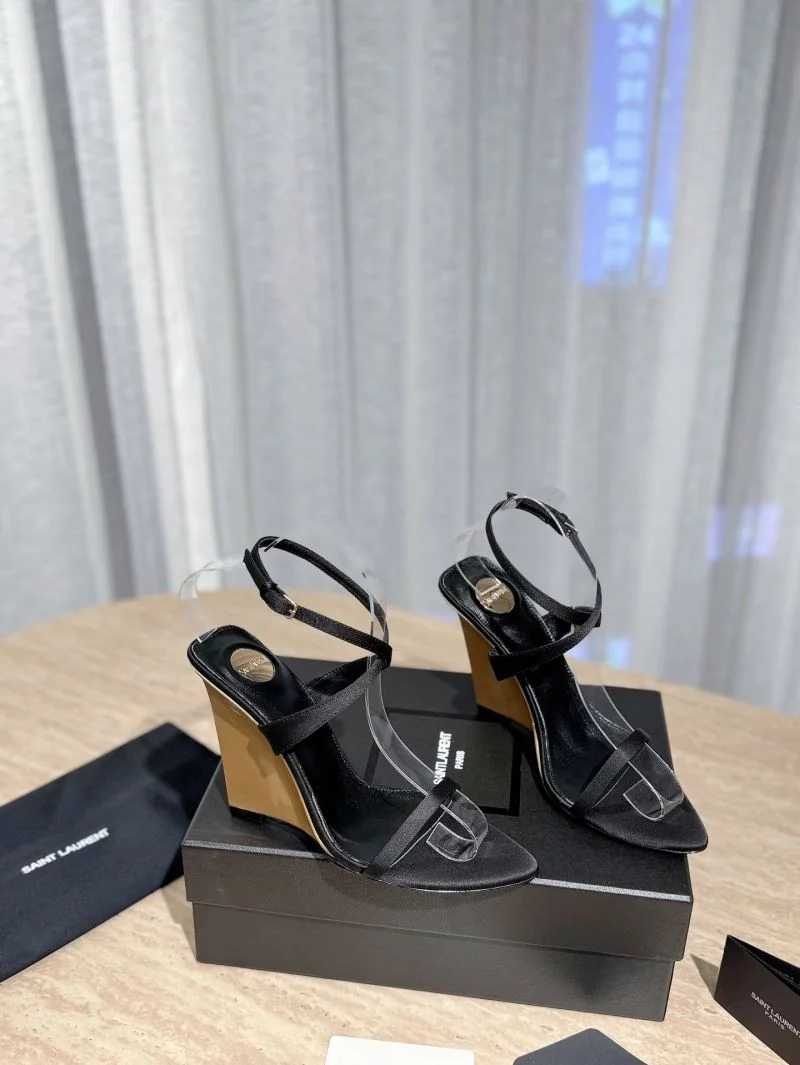 Ysl Sandals Comfortable 8682