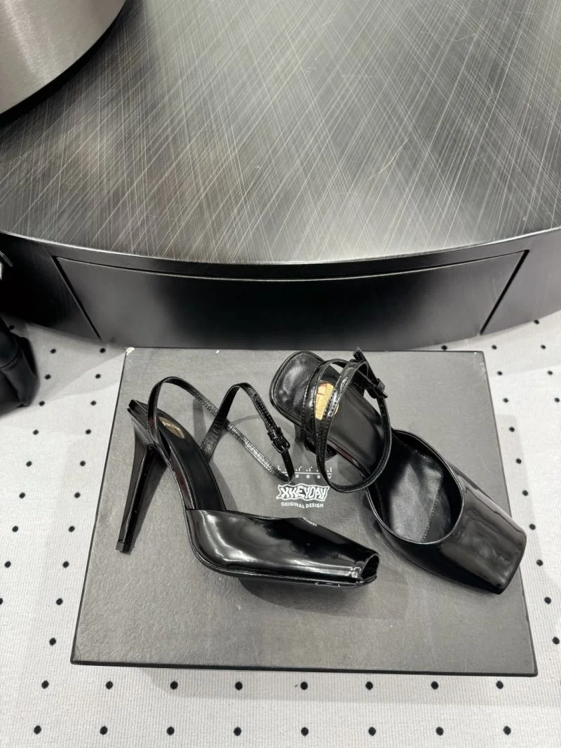 Resilient Ysl Sandals 8641