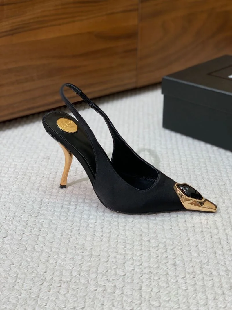 Ysl Sandals UrbanChic 8604