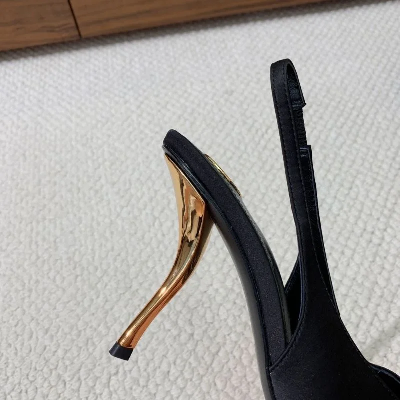 Ysl Sandals UrbanChic 8604