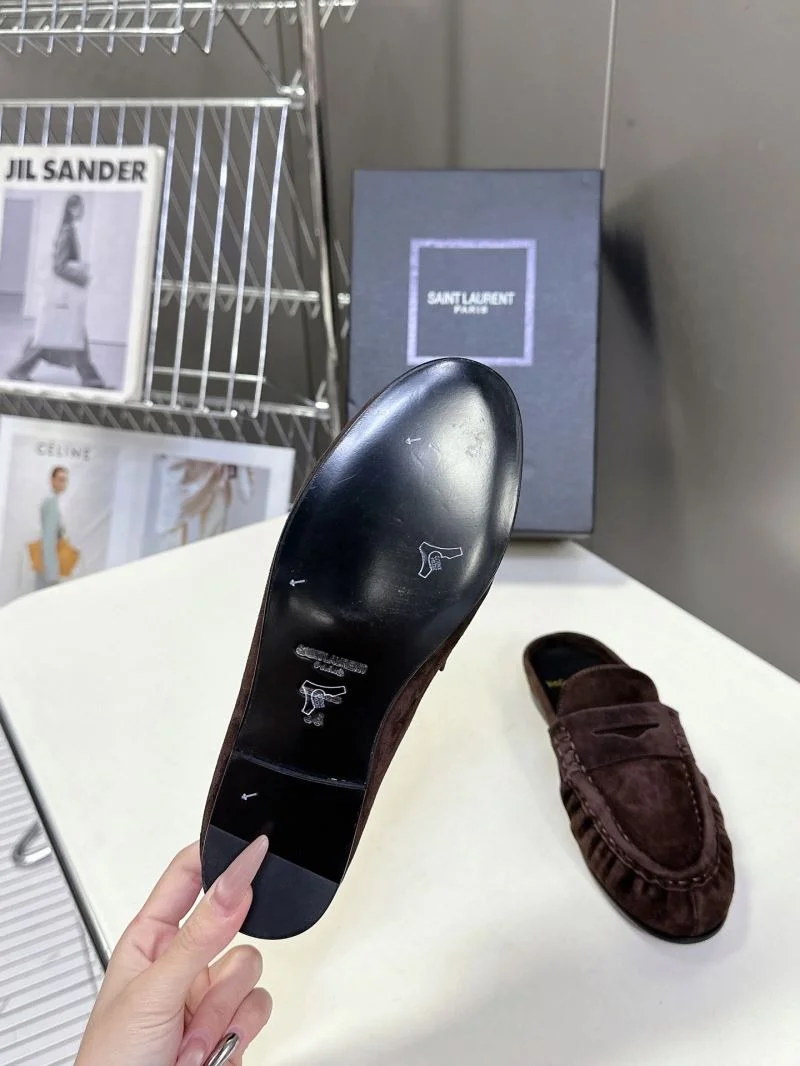 Versatile Ysl Sandals 8590