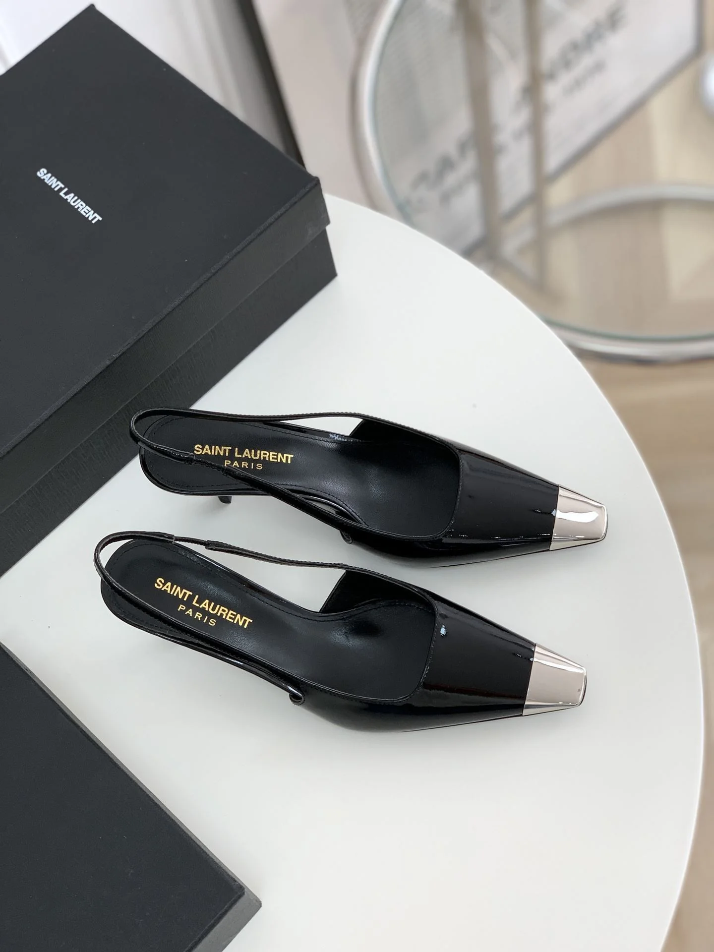 Ysl Sandals Youthful 5711