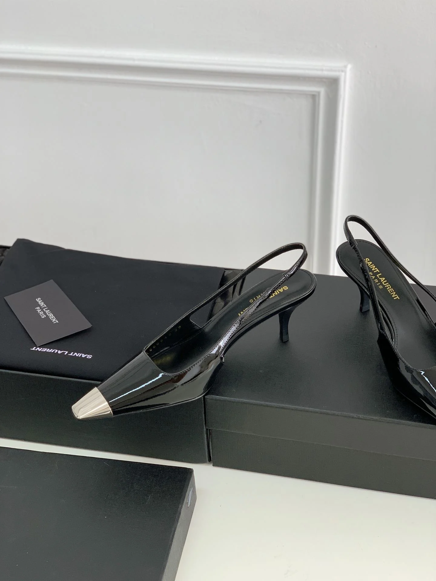 Ysl Sandals Youthful 5711
