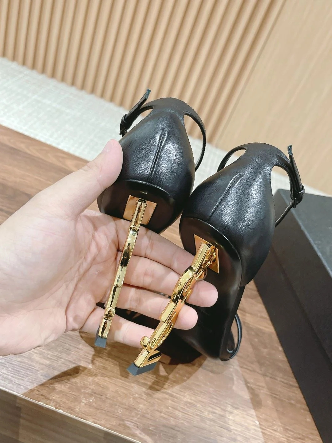 Ysl Sandals Trendy 5708