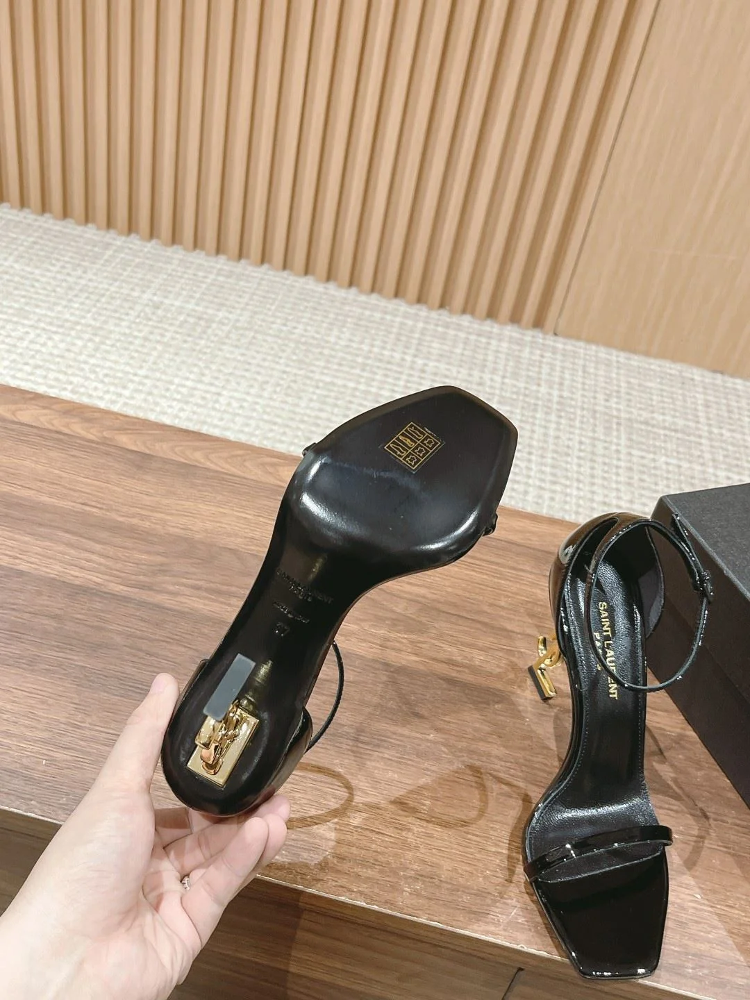 Ysl Sandals Lightweight 5727