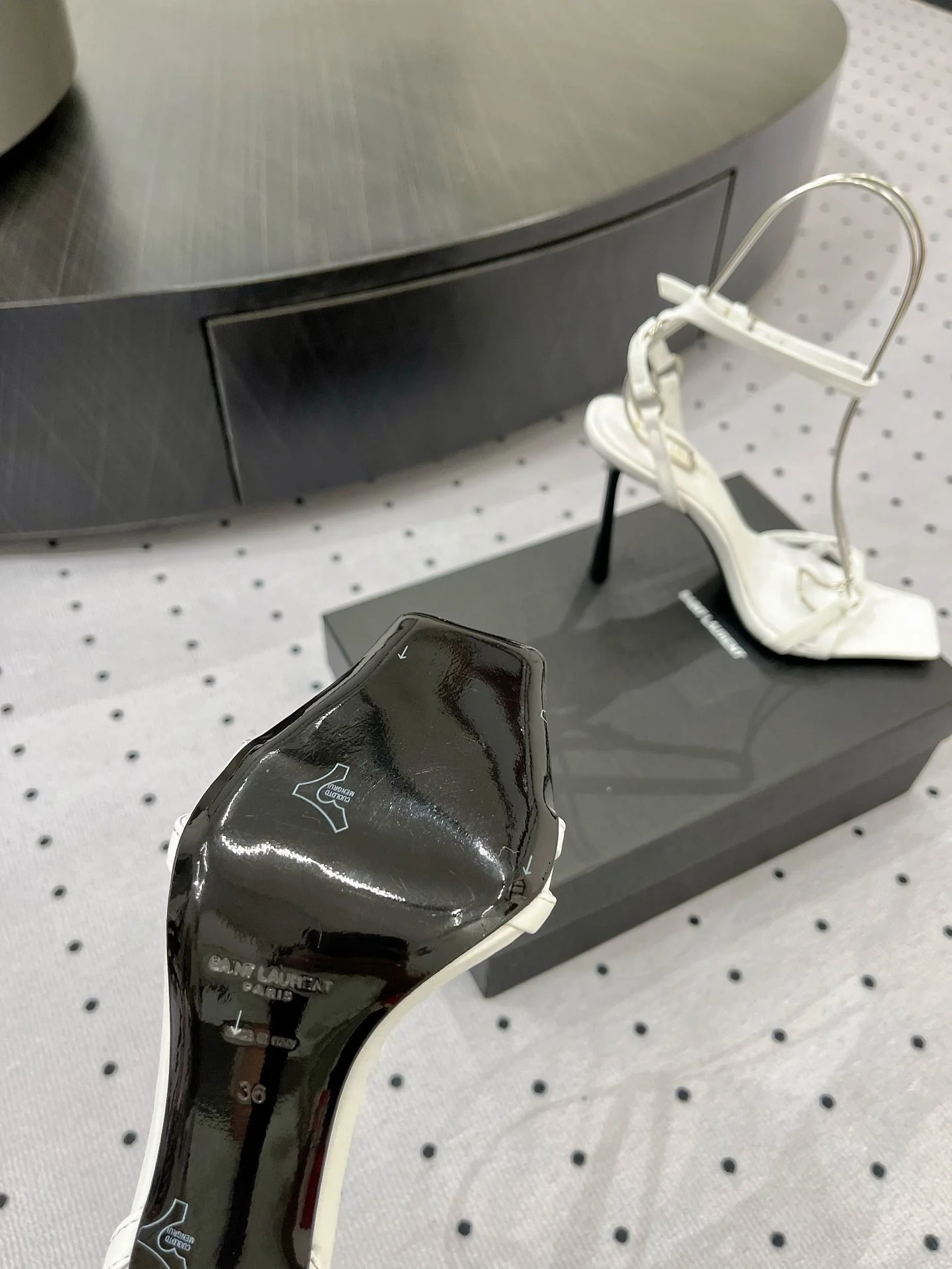 Ysl Sandals Breathable 5721