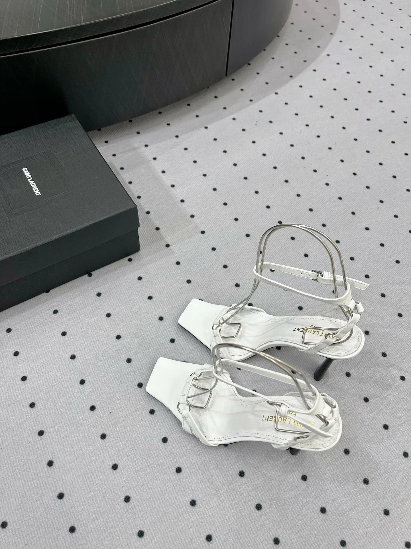 Ysl Sandals Breathable 5721