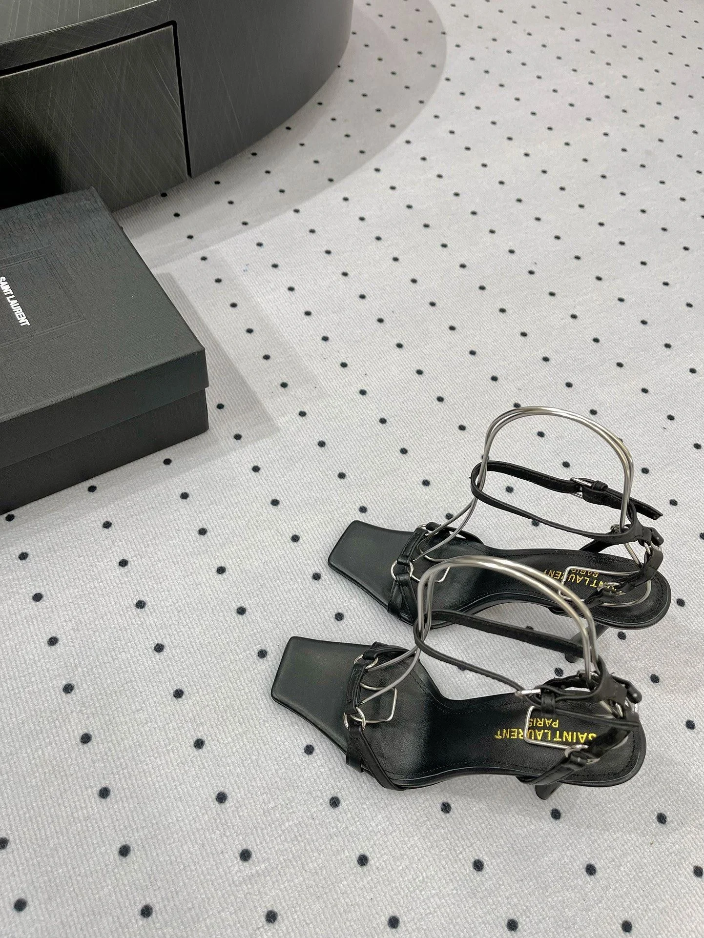 Ysl Sandals Cozy 5699