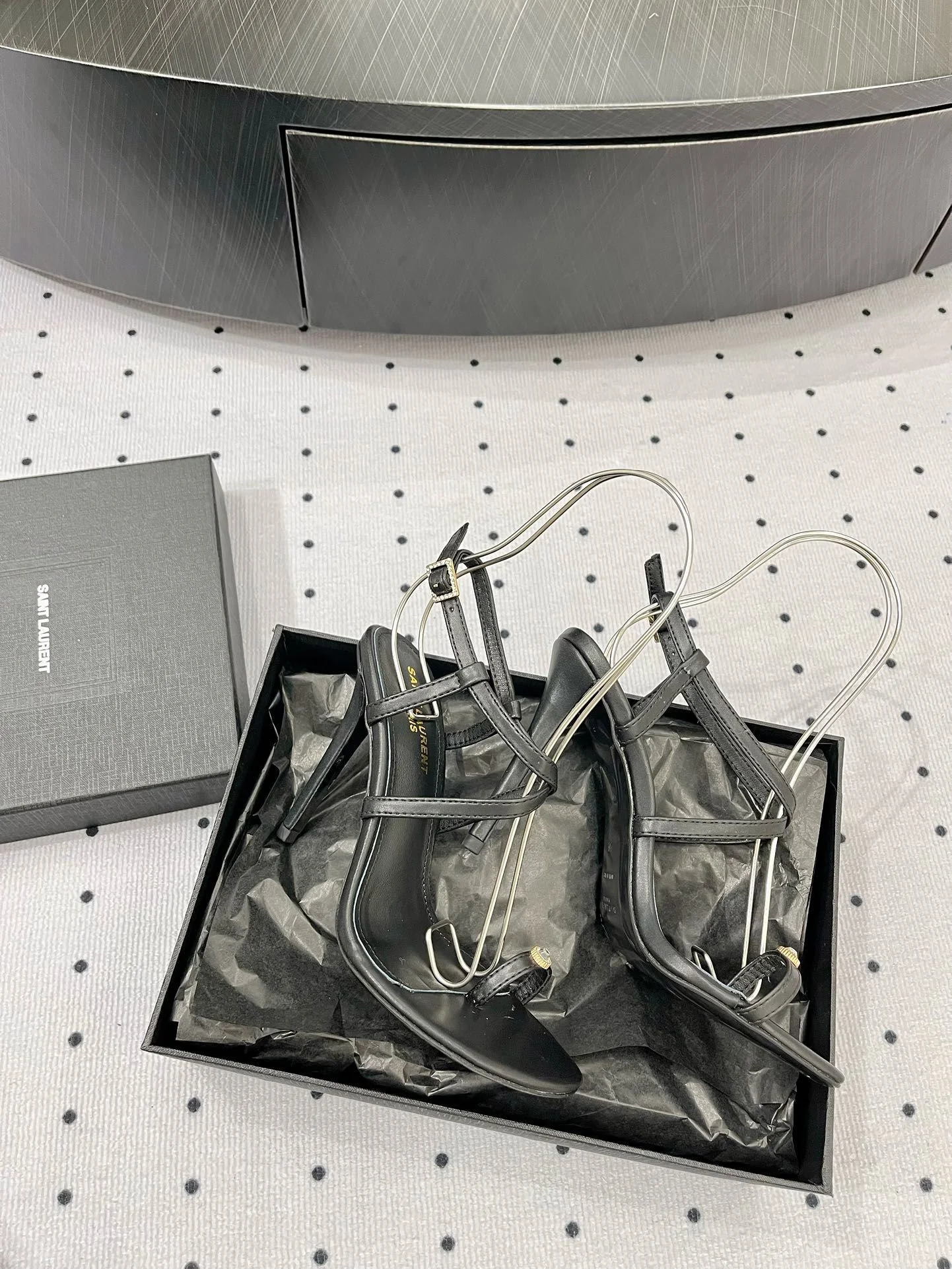 Ysl Sandals RelaxedFit 5773