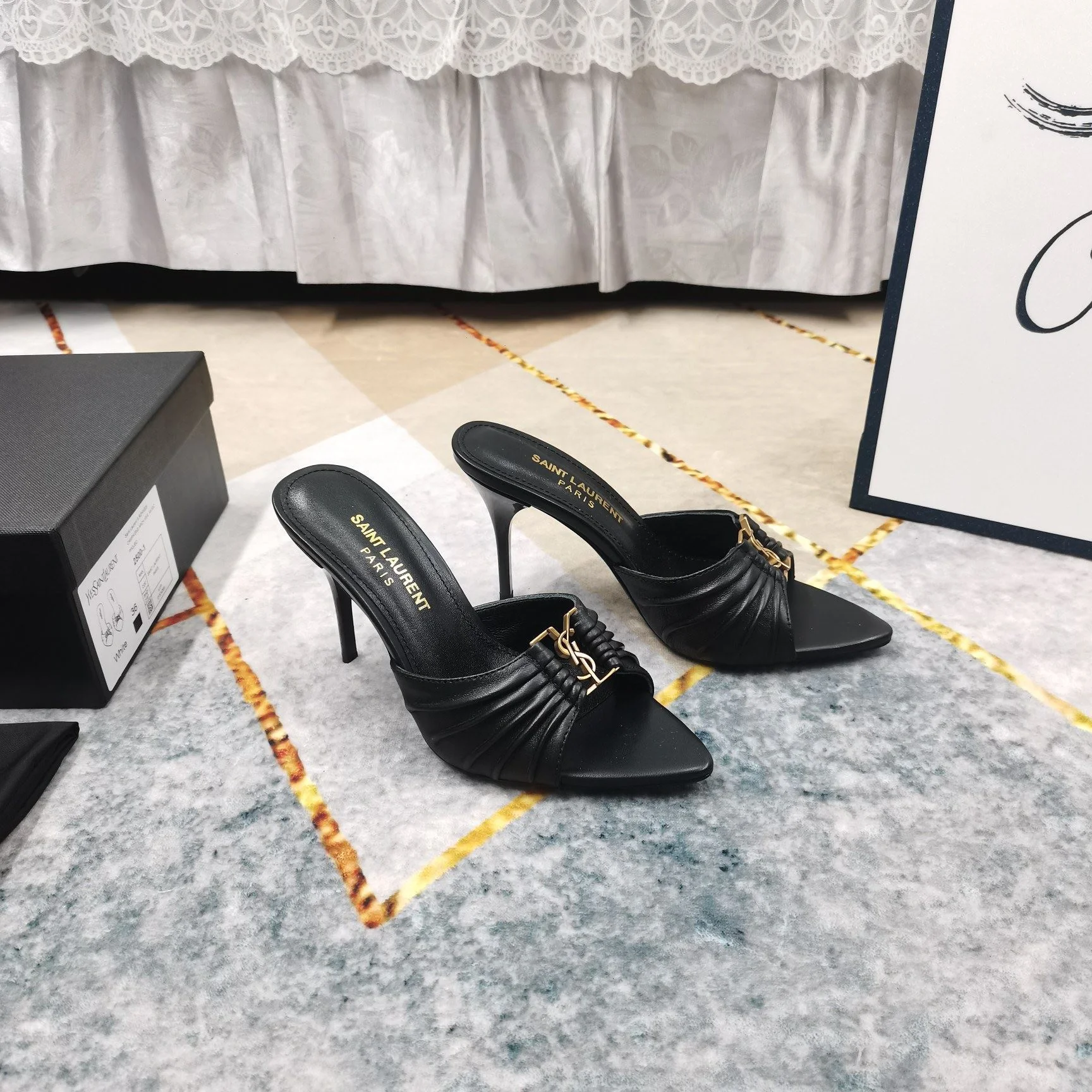 ComfortFit Ysl Sandals 5697