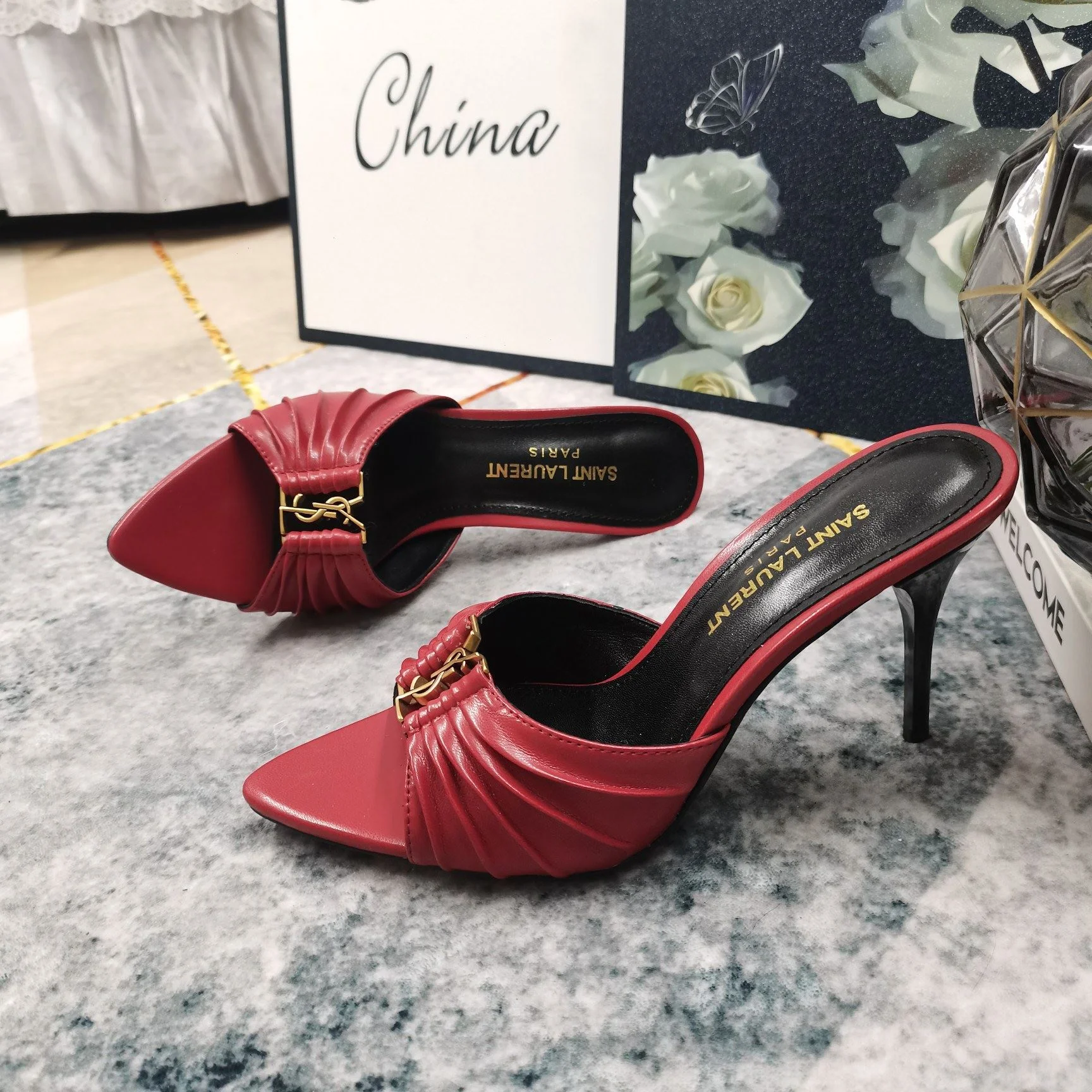 TechFriendly Ysl Sandals 5712