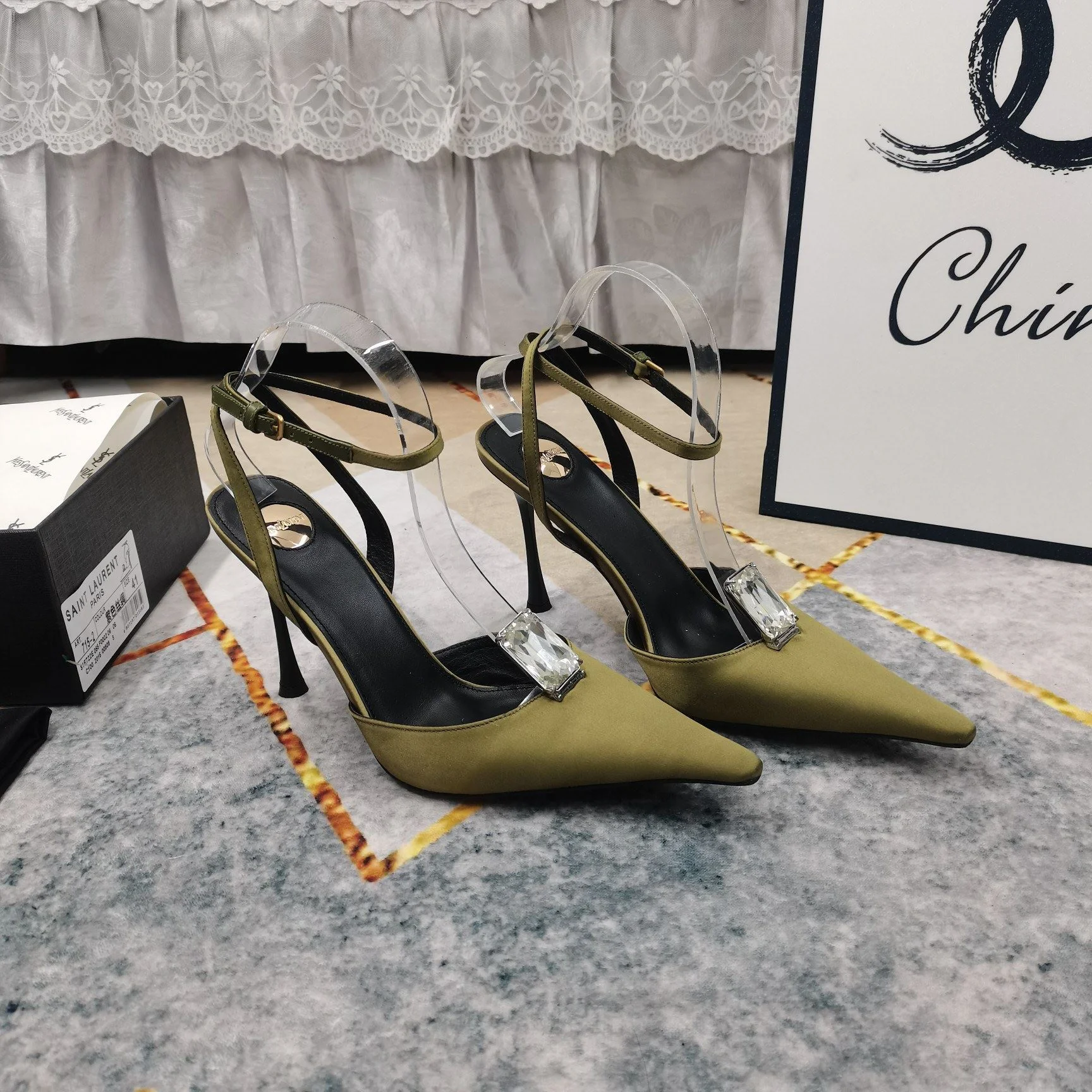 Ysl Sandals SoftTouch 5774
