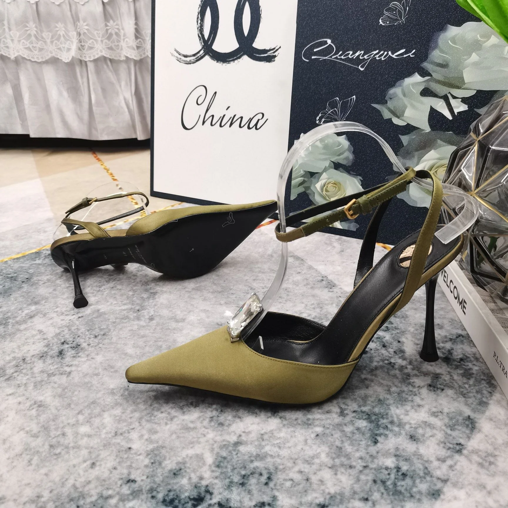 Ysl Sandals SoftTouch 5774