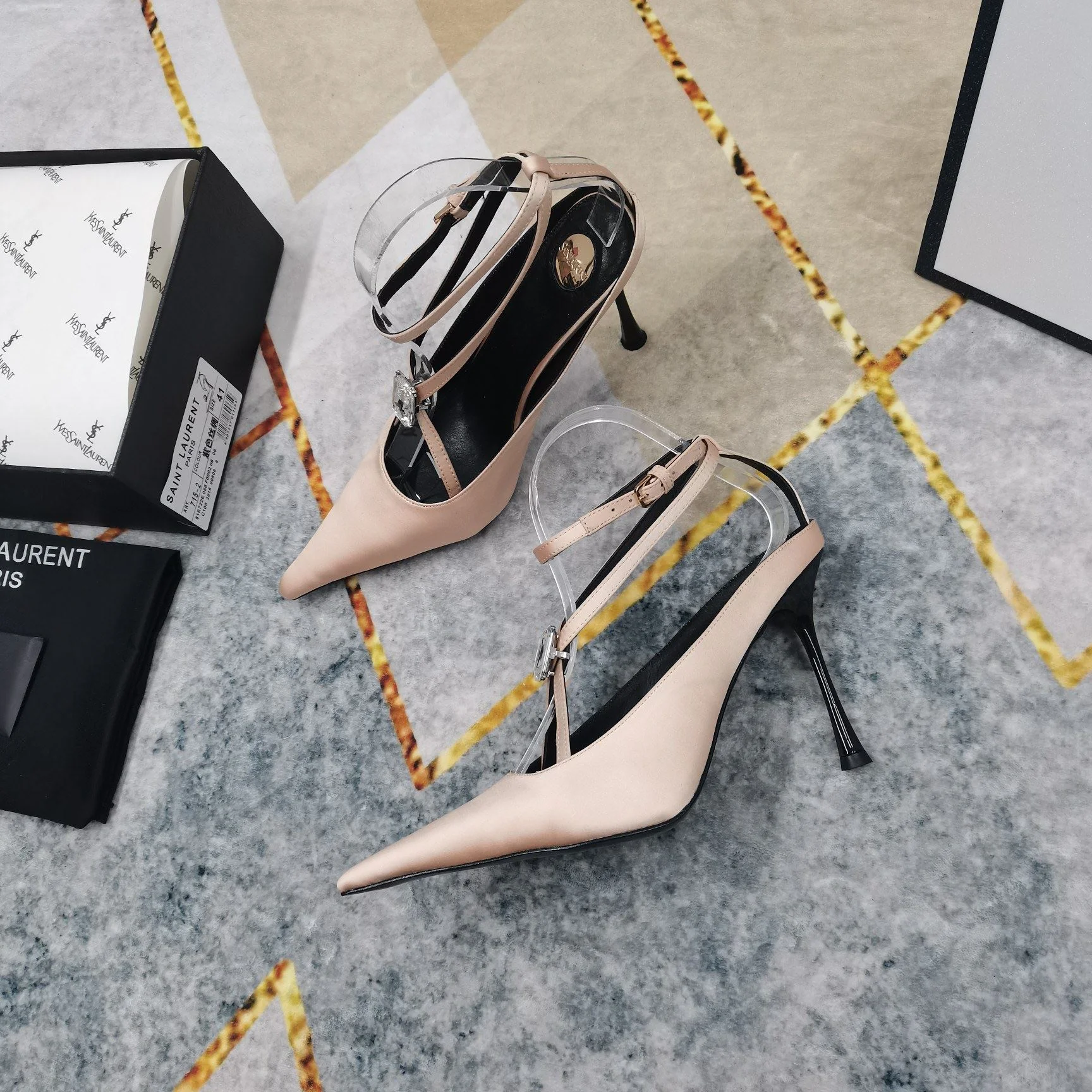 Ysl Sandals FlexibleFit 5689