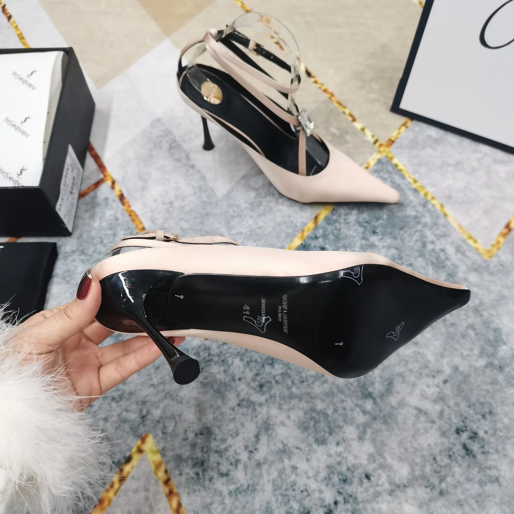 Ysl Sandals FlexibleFit 5689