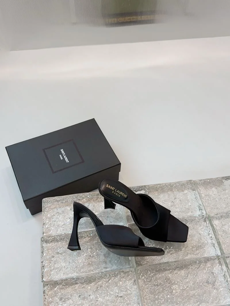 UrbanChic Ysl Sandals 5688