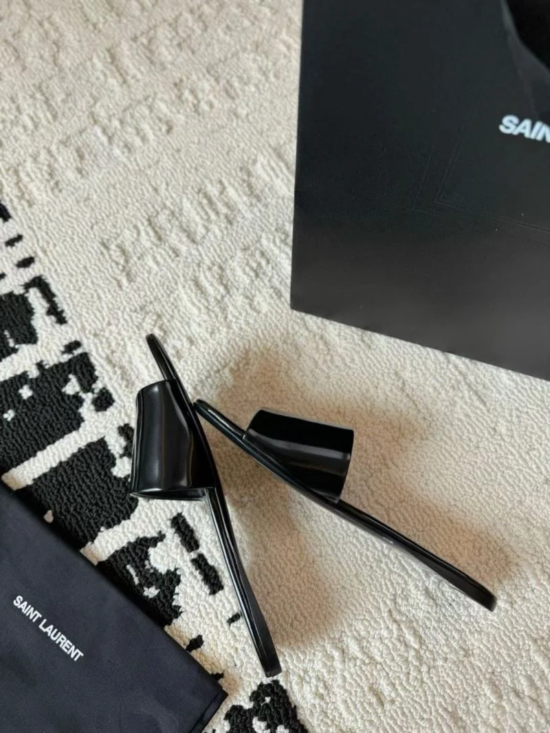 Ysl Sandals Sporty 5609