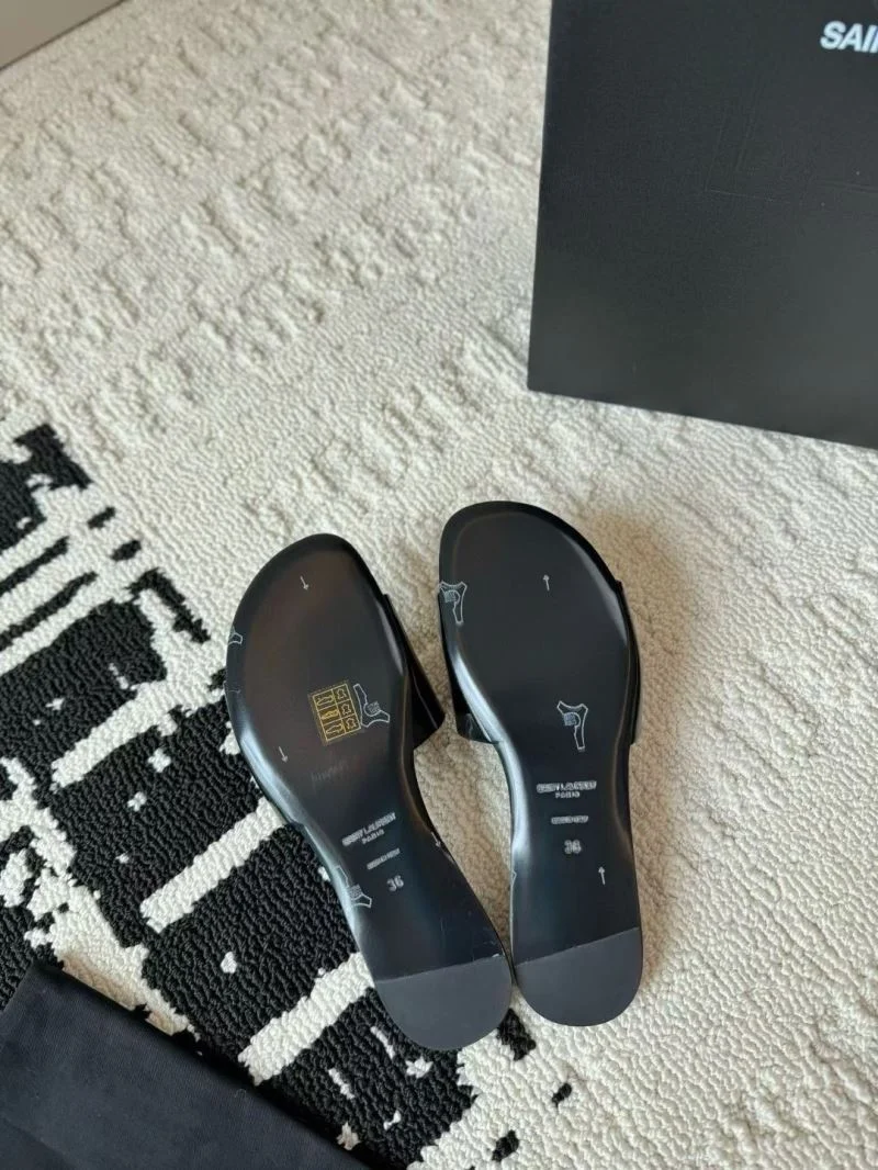 Ysl Sandals Sporty 5609
