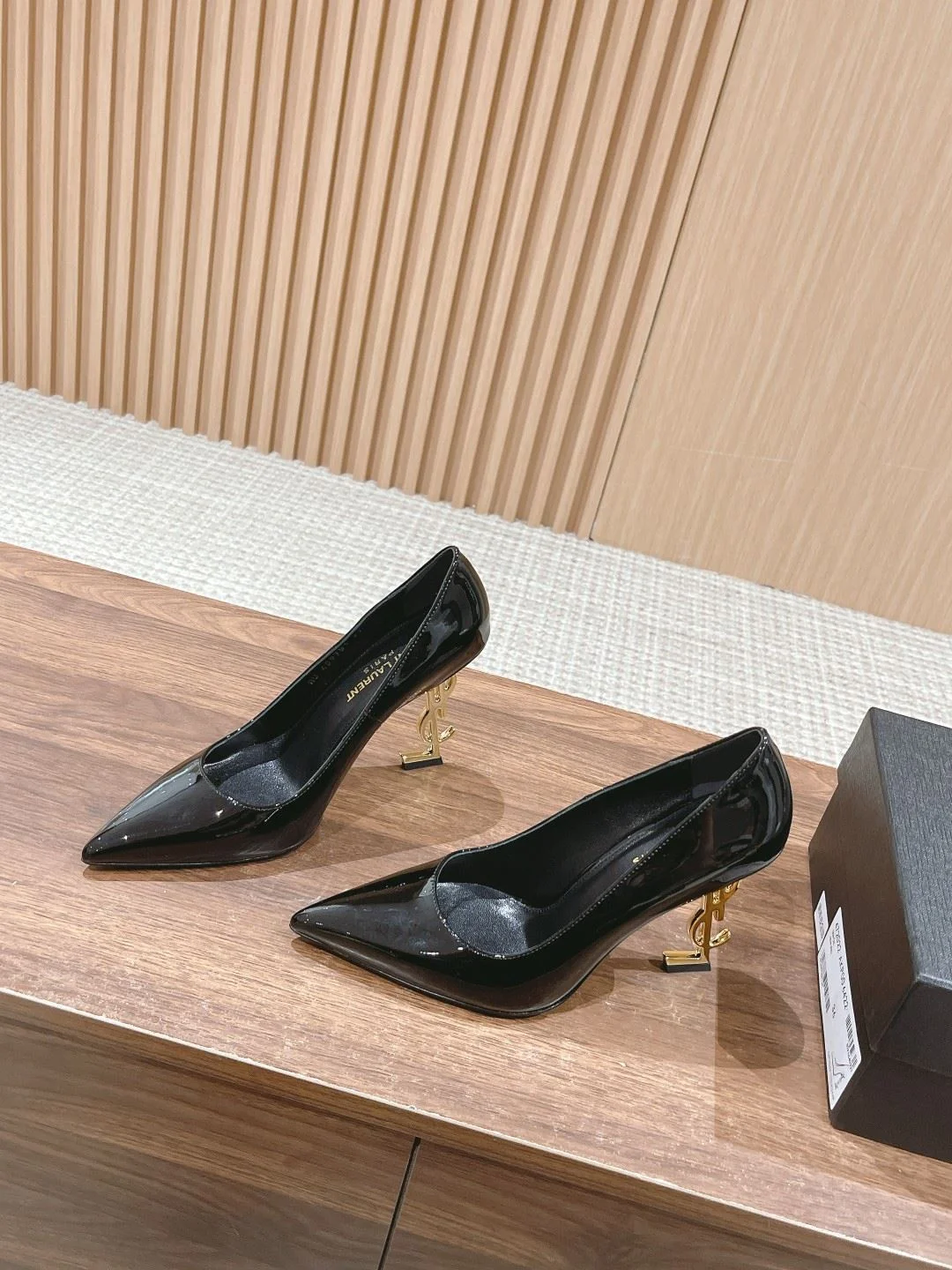 TravelReady Ysl Shoes 5603