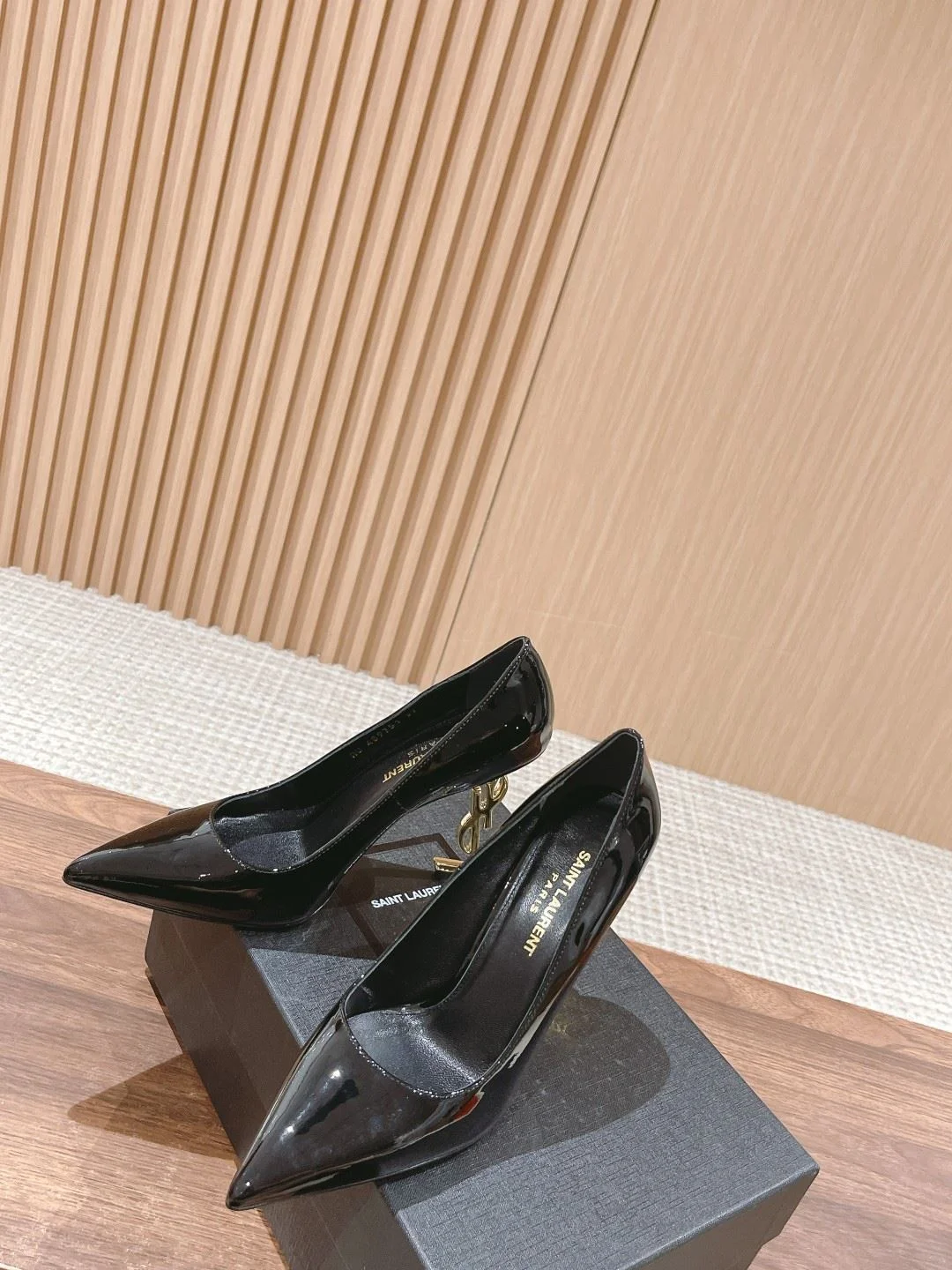 TravelReady Ysl Shoes 5603