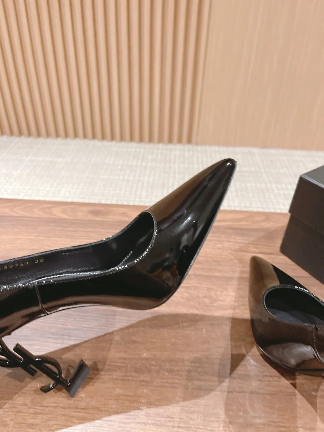 Ysl Shoes Durable 5640