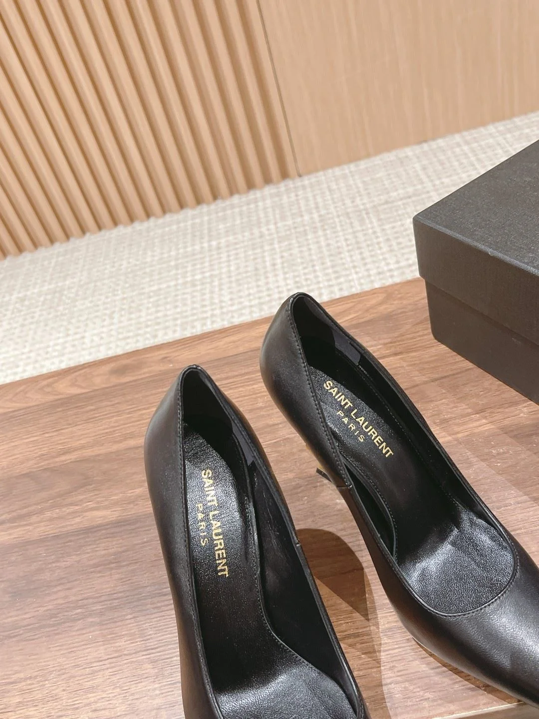 Ysl Shoes QuickDry 5641