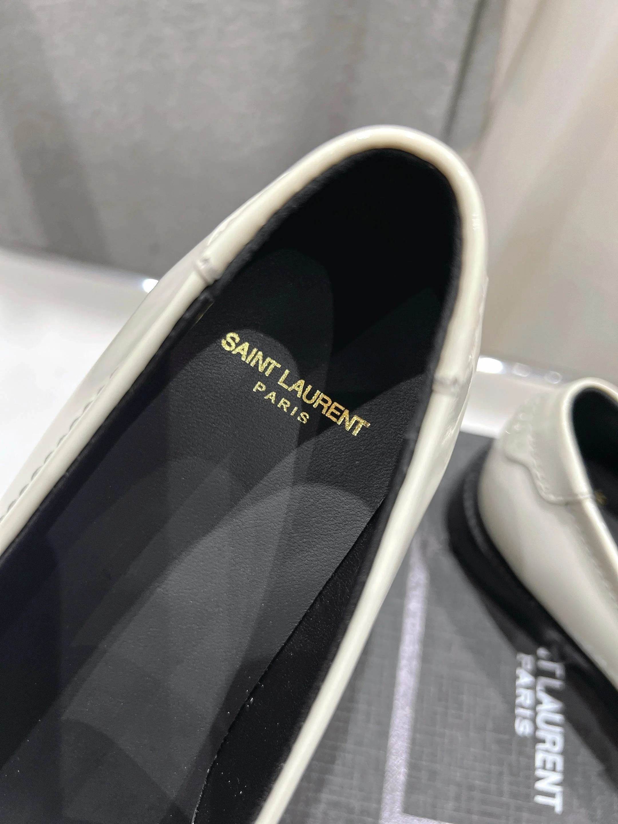 Seasonal Ysl Shoes 5604