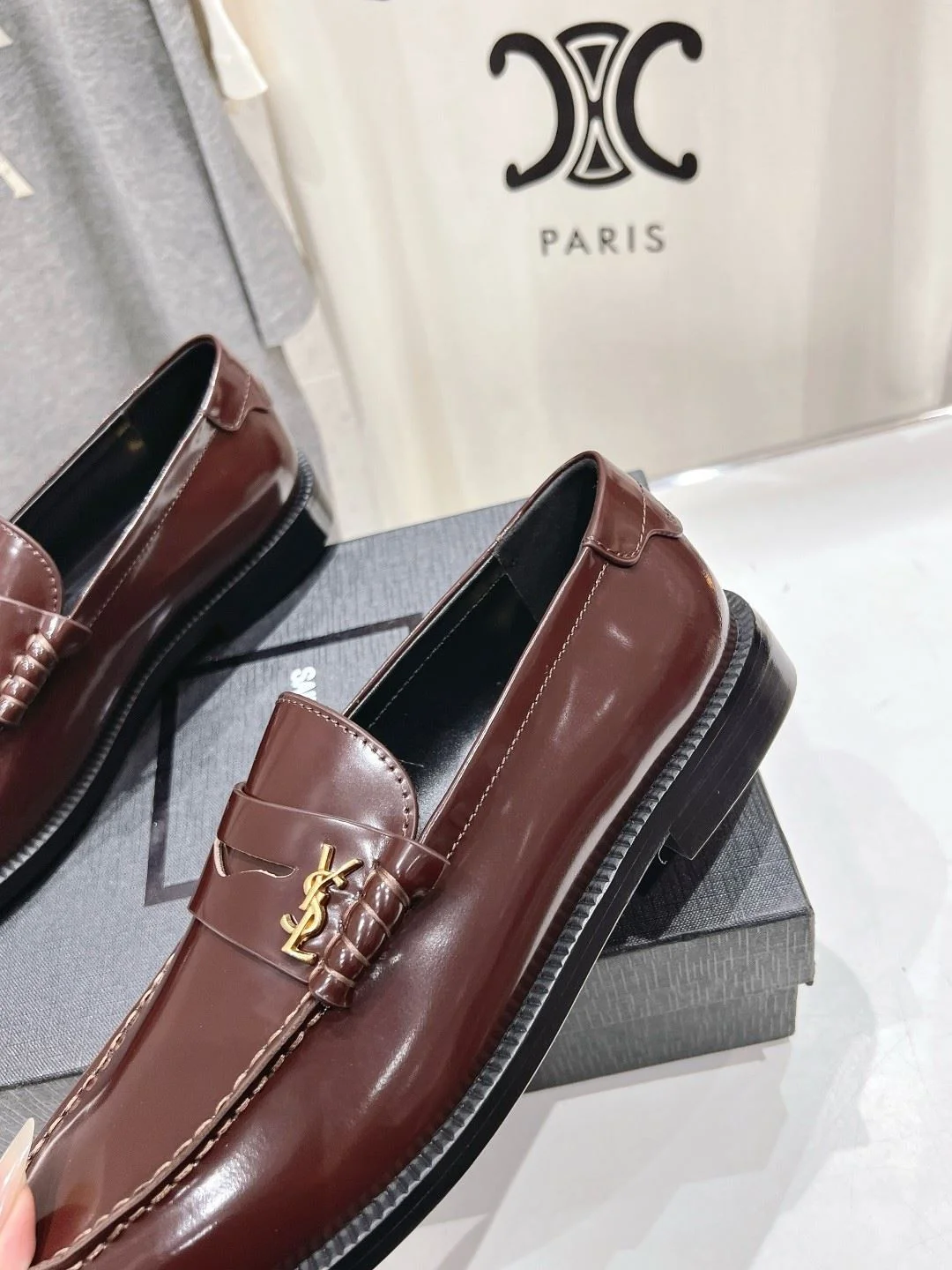 Ysl Shoes SoftTouch 5643