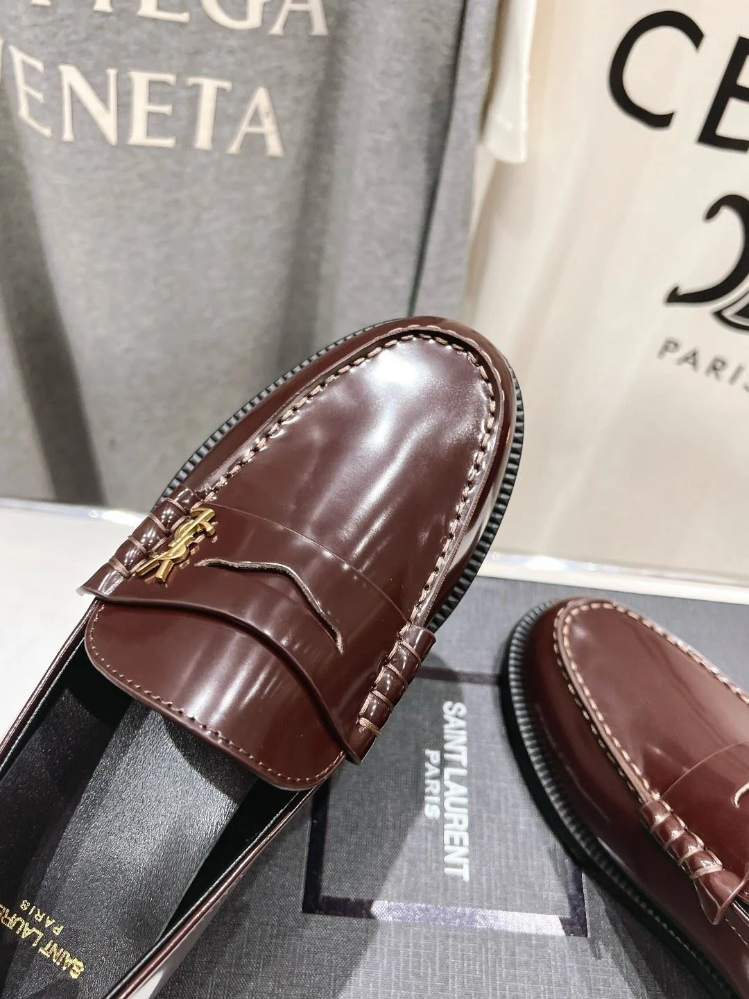 Ysl Shoes SoftTouch 5643